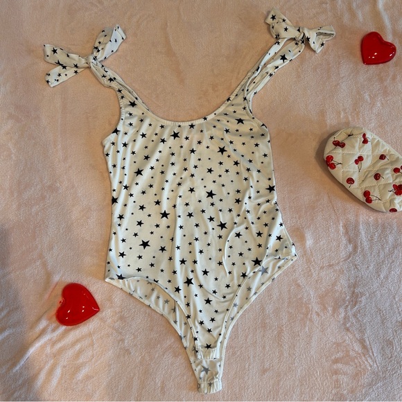 Pink Lily Starry Bodysuit - Picture 1 of 4